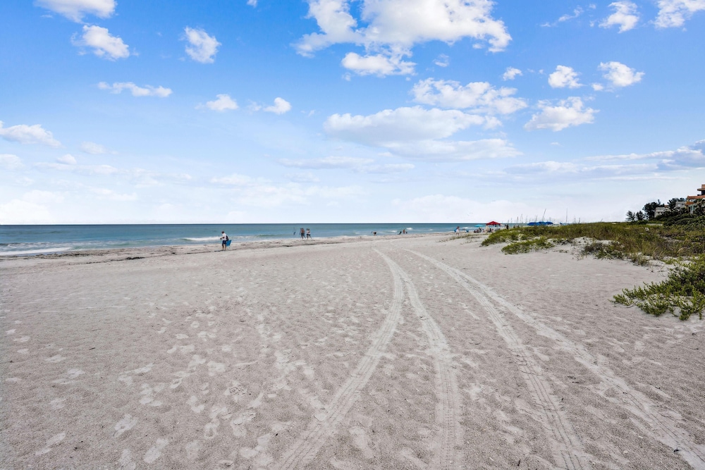 Condo, Multiple Beds (Bayshore Yacht & Tennis 409 - Premier) photo 2