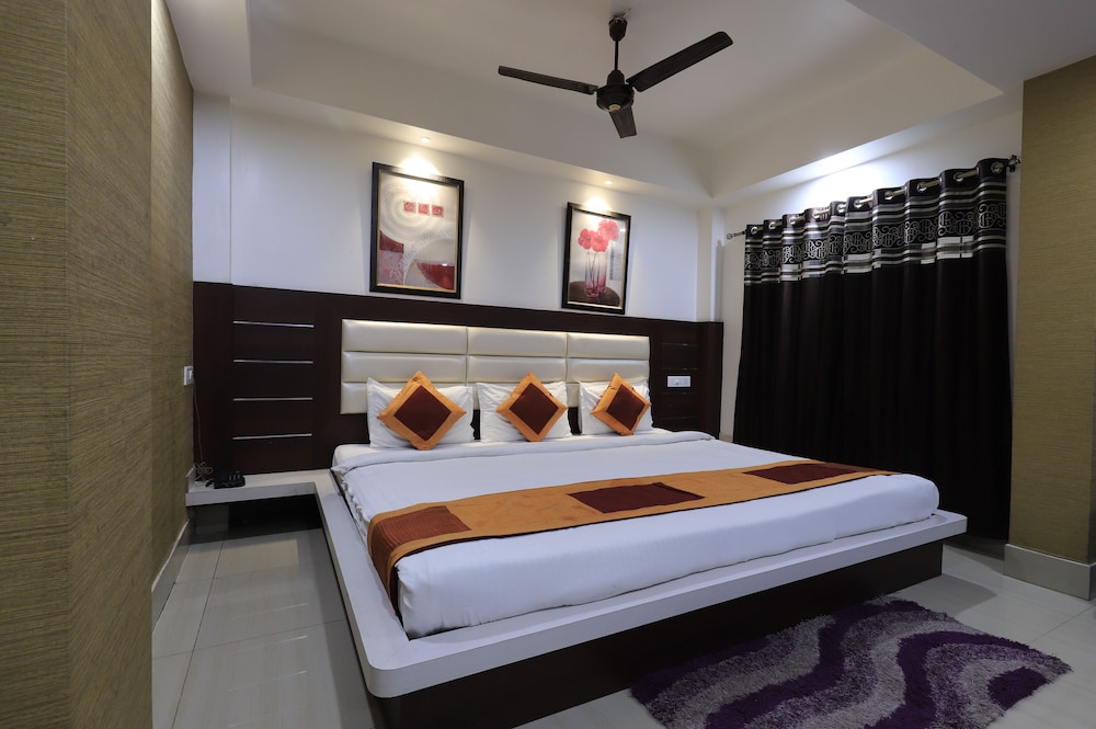 Deluxe Room - Photo 3