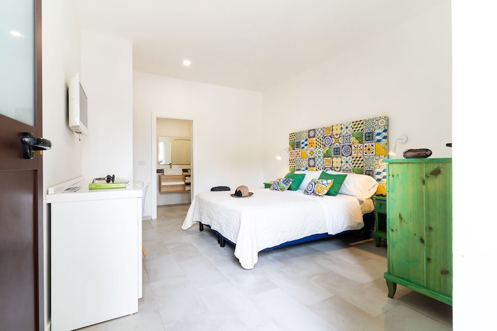 Superior Room - Photo 12