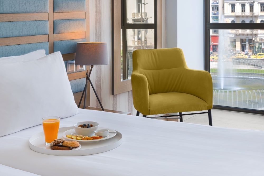 Deluxe Room (Fountain View)