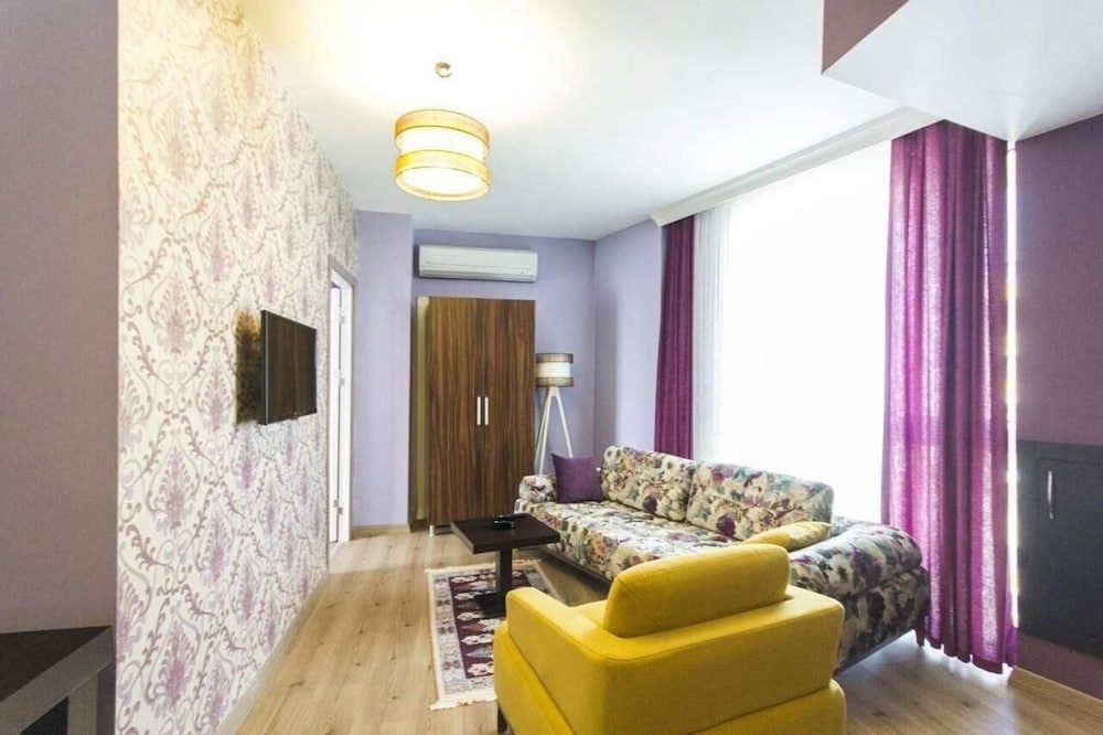 Executive Suite photo 1