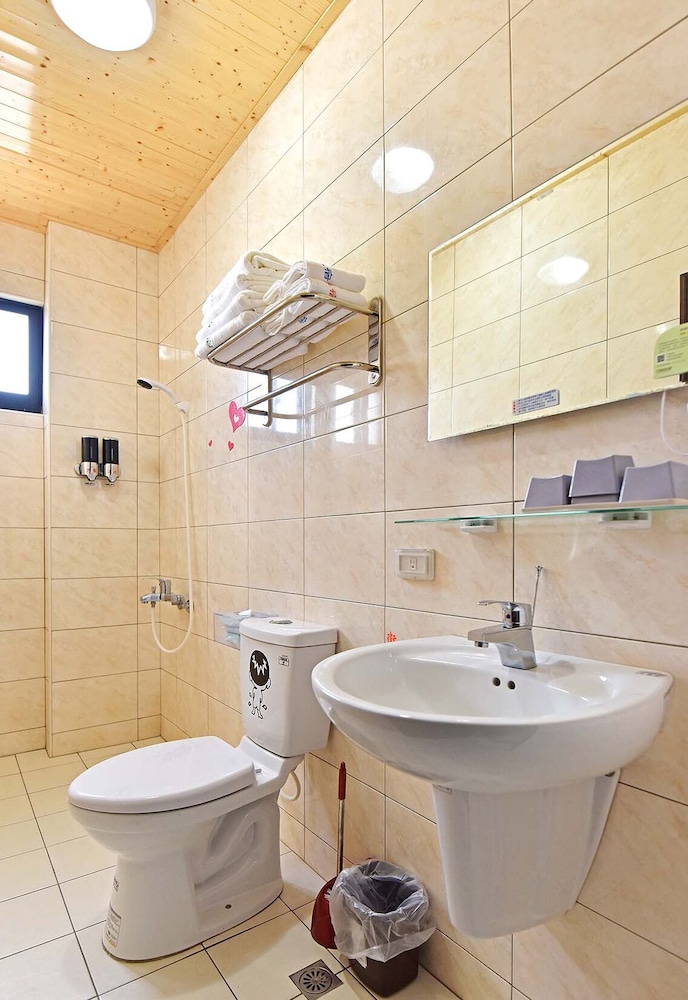 Standard Quadruple Room (run of house) photo 2