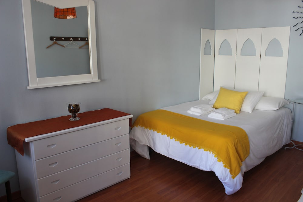 Double Room, Shared Bathroom (Dream Wave) photo 2