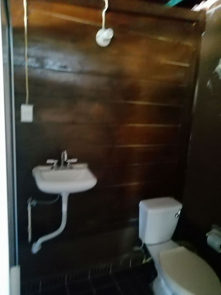 Basic Cabin, 1 Queen Bed photo 2