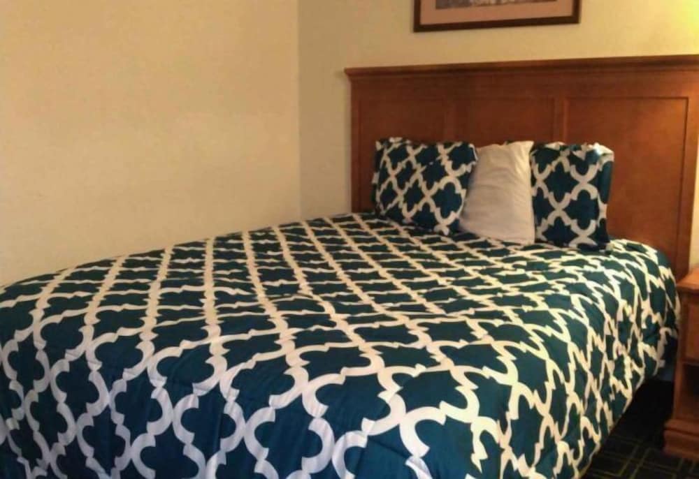 Deluxe Room, 1 Queen Bed - Photo 1