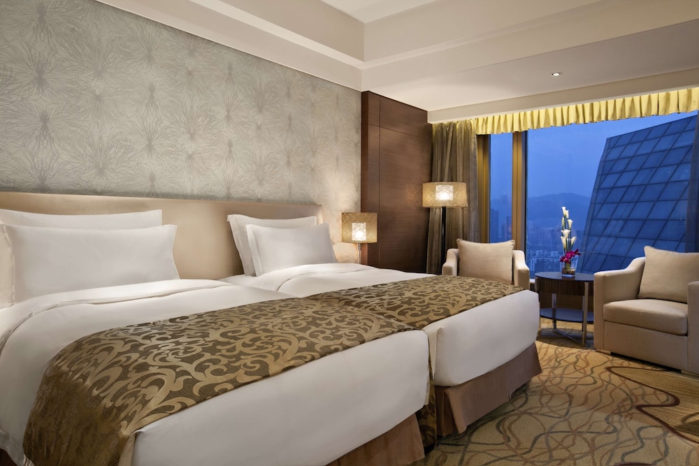 Superior Room, 2 Twin Beds, City View