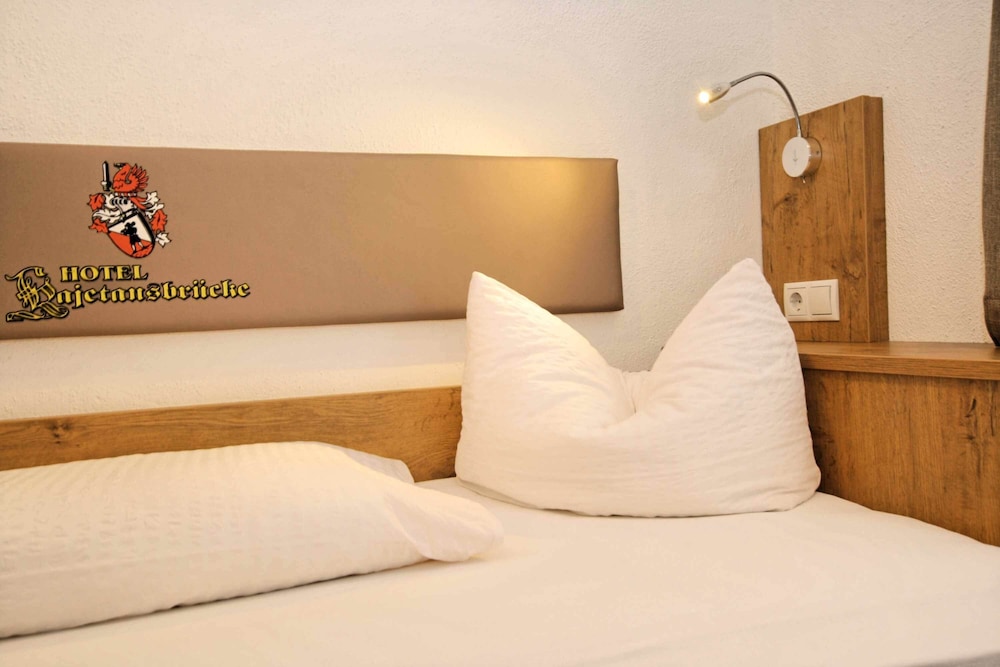 Single Room photo 2