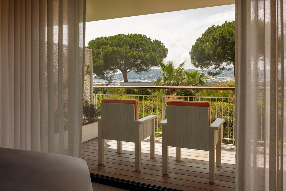 Privilege Room With Sea View photo 3