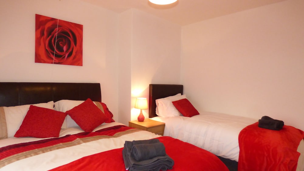 Comfort House, 4 Bedrooms (Sleeps 11) photo 1