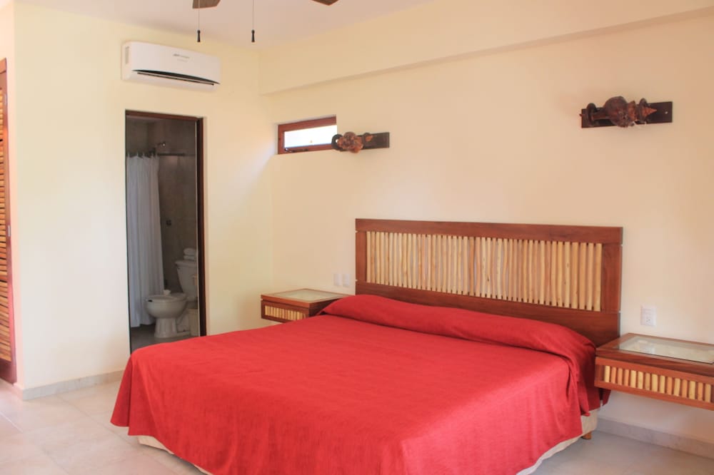 Standard Room, 1 King Bed (maya)