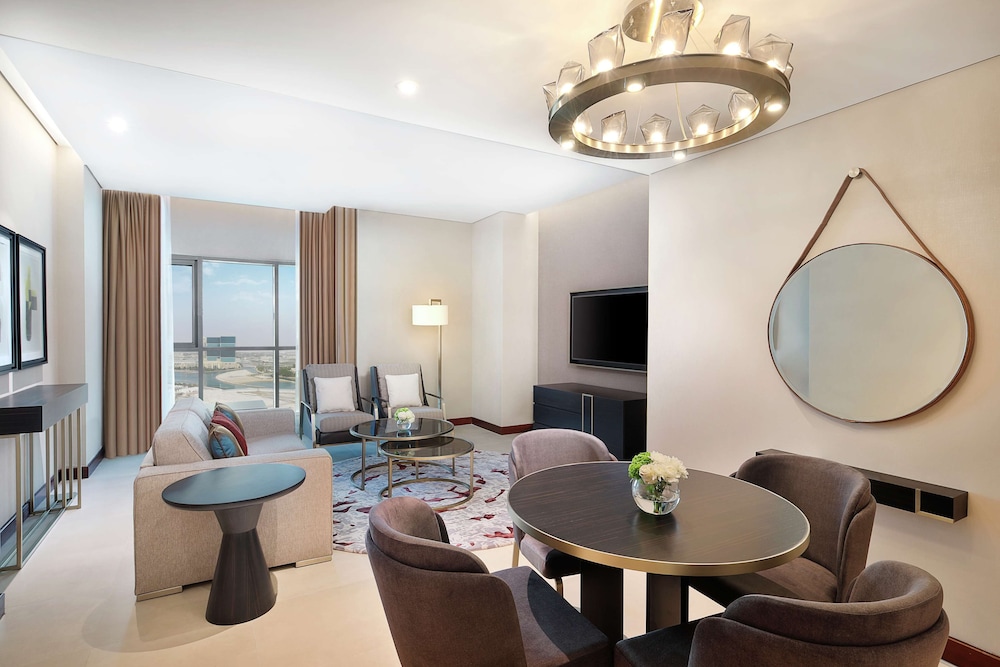 Superior Suite, 1 Bedroom, Balcony - Photo 7