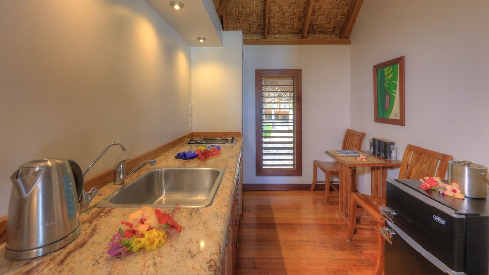 Absolute Beachfront Villa photo 3