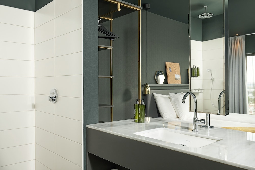 Comfort Room, Ensuite (Open Bathroom) photo 1