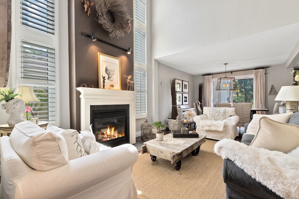 Luxury Condo, 2 Bedrooms (109 Sierra Lane - Pet Friendly) photo 1