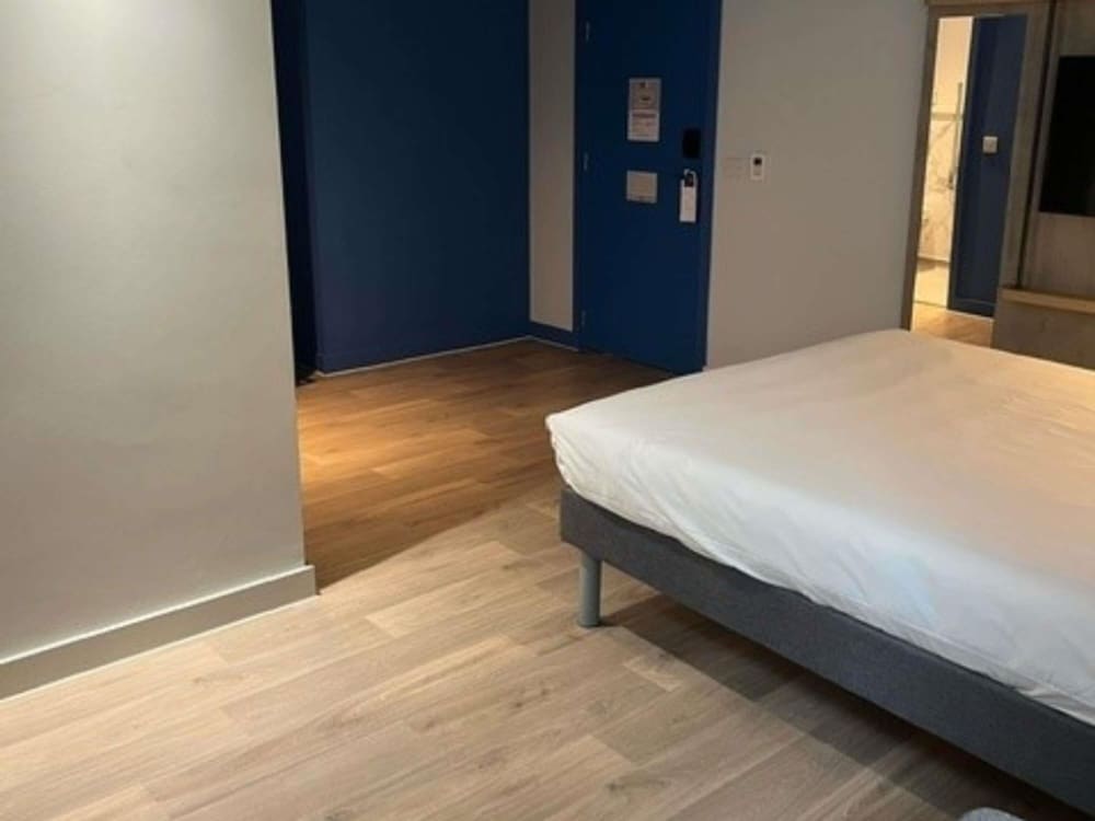 Standard Room, 1 Double Bed, Accessible photo 3