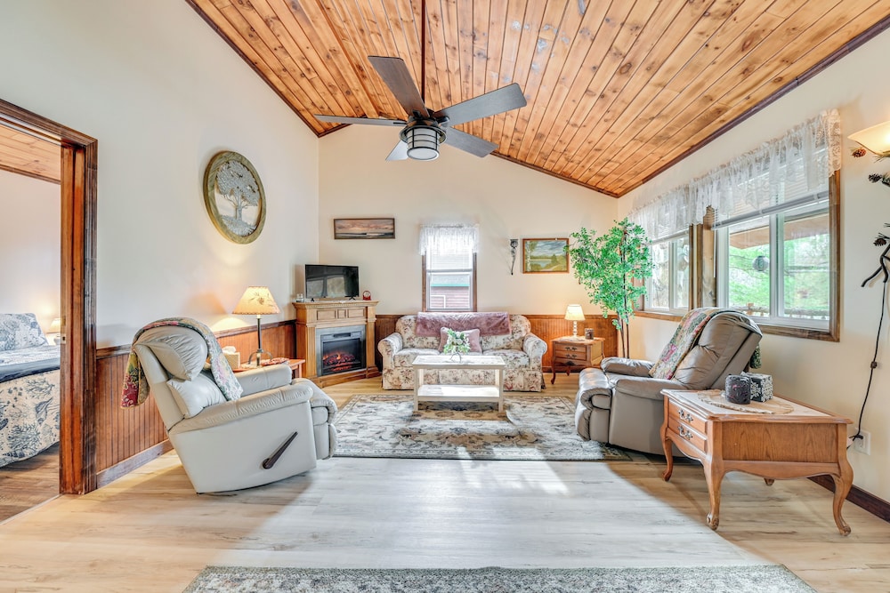 House (2 Bedrooms) photo 1
