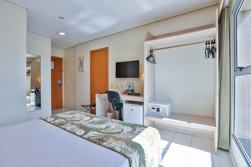 Standard Double Room - Photo 4