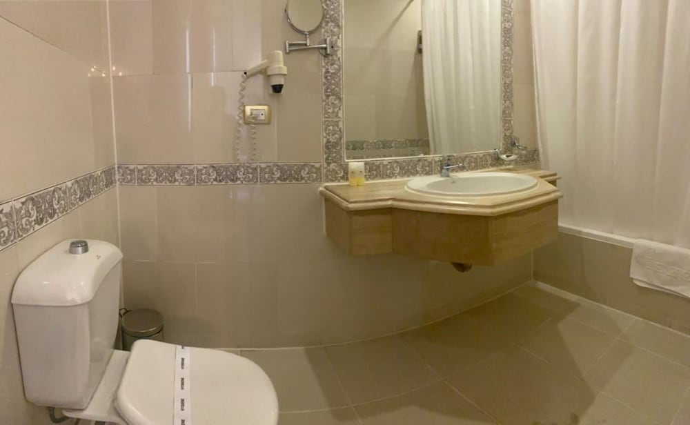 Golden Deluxe Room Sea Side View - Photo 4