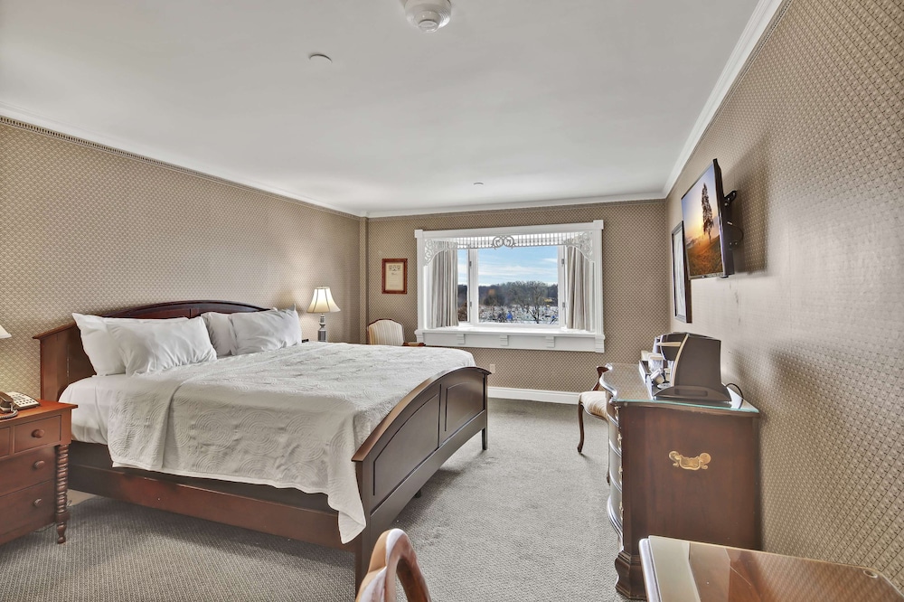Premium King Riverside photo 1