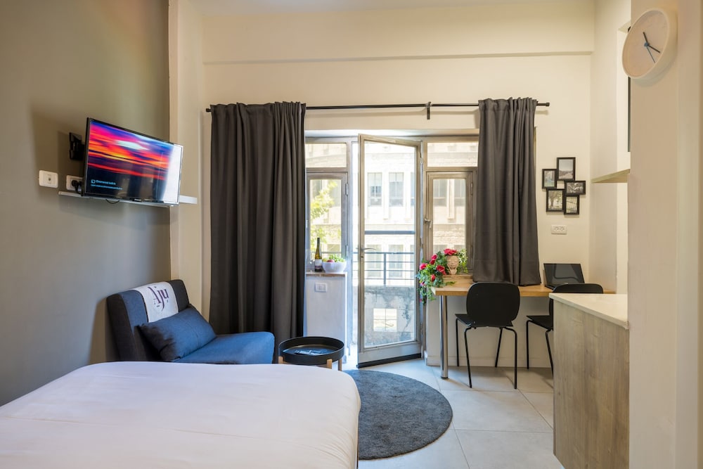 Exclusive Studio Suite, Balcony photo 1