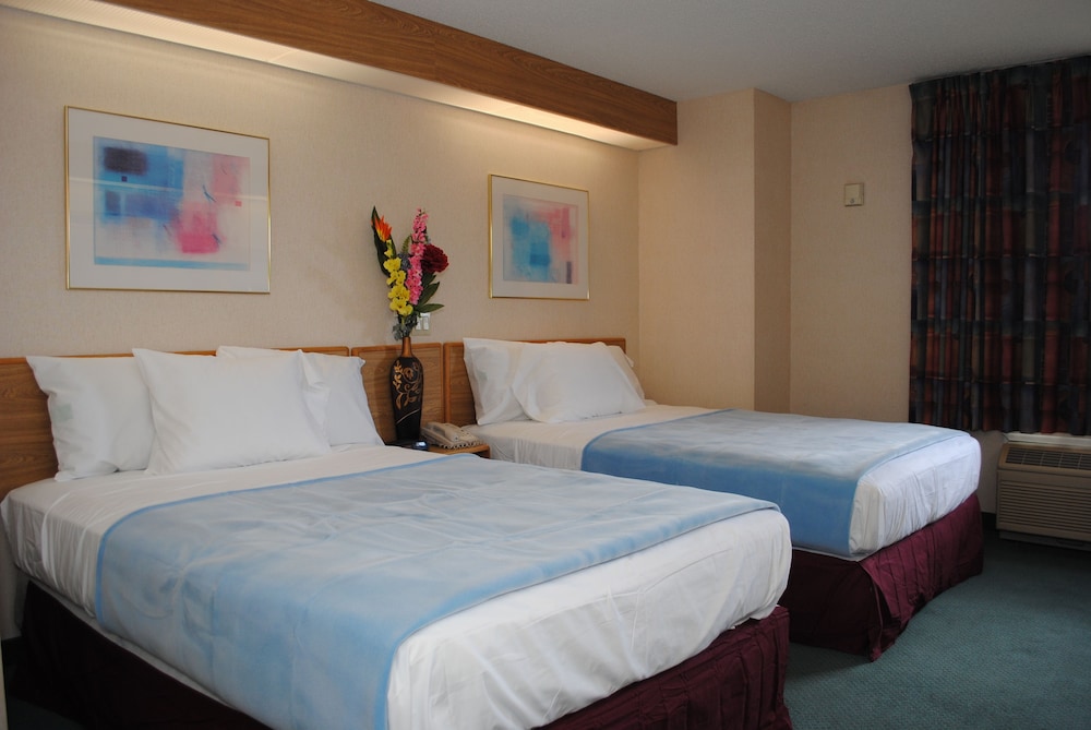 Standard Double Room, 2 Double Beds, Non Smoking - Photo 4