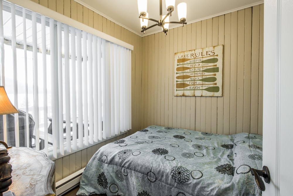 Deluxe Chalet, Ensuite, Lake View photo 2