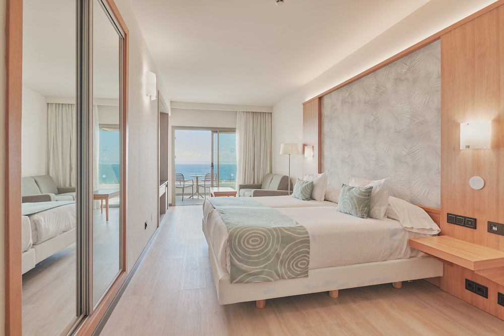 Double Room, Sea View (3 Adults)
