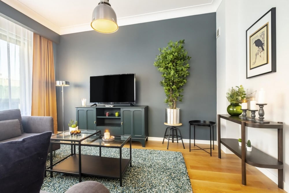 Apartment photo 1