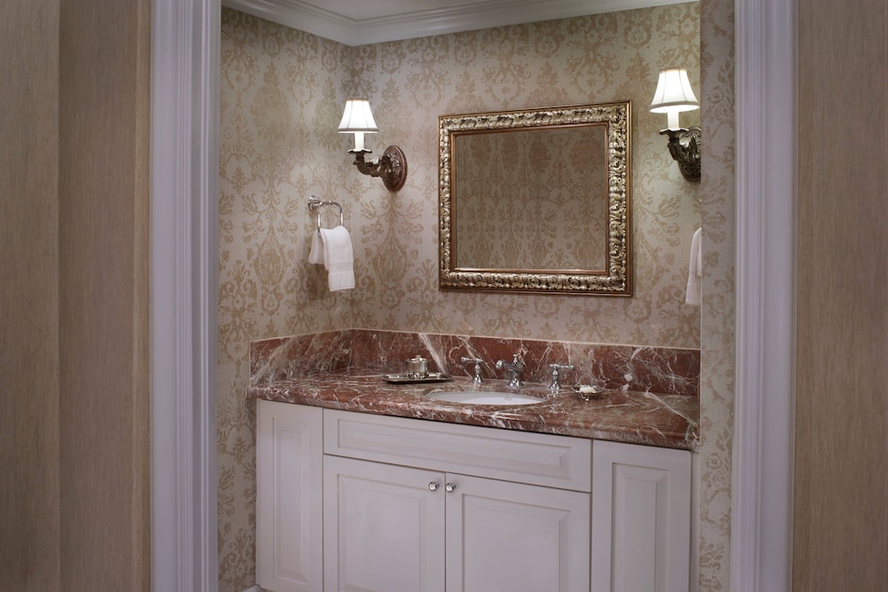 Suite, 1 Bedroom thumbnail 6
