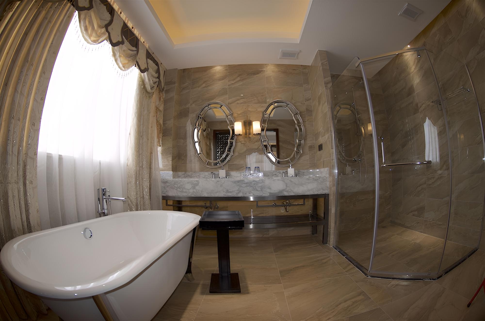 Presidential Suite photo 3