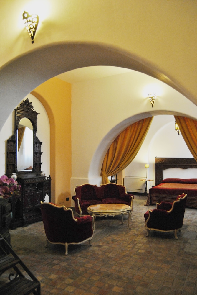 Standard Room (Quintuple) photo 3