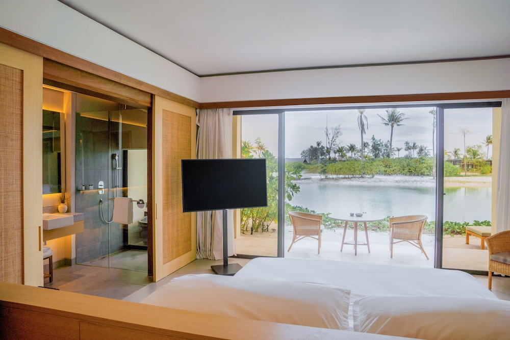 Villa, 1 Bedroom, Balcony, Beachfront (Beachfront) - Photo 1
