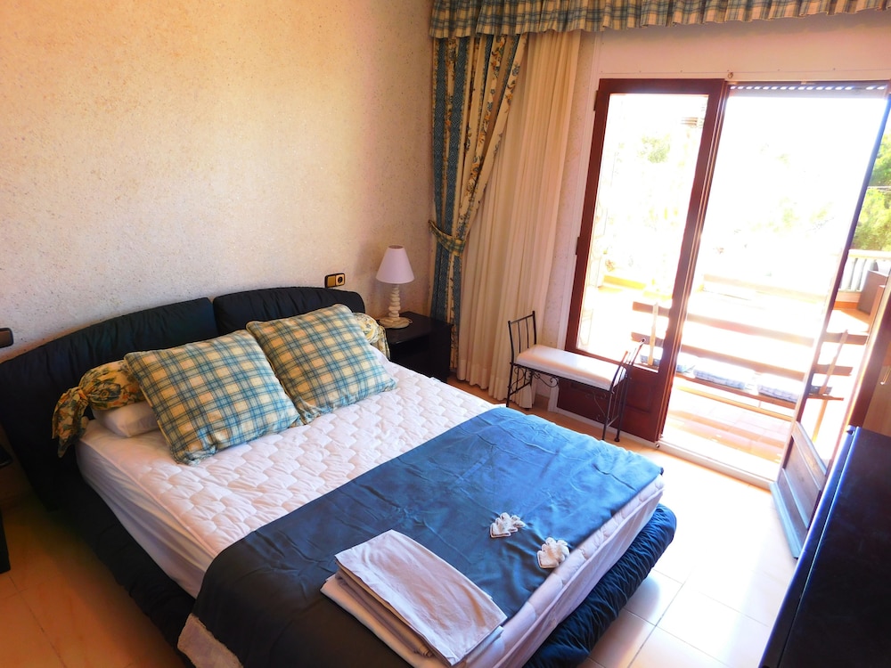 Villa, 3 habitaciones, terraza, vista al mar