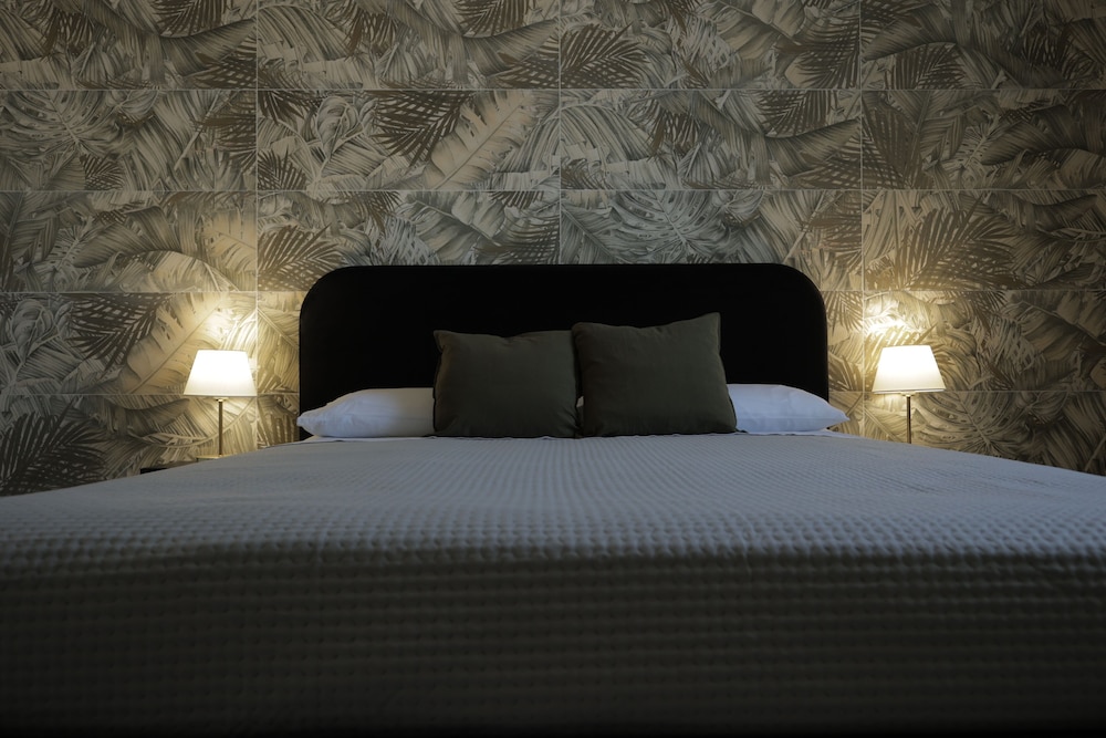 Double or Twin Room photo 3