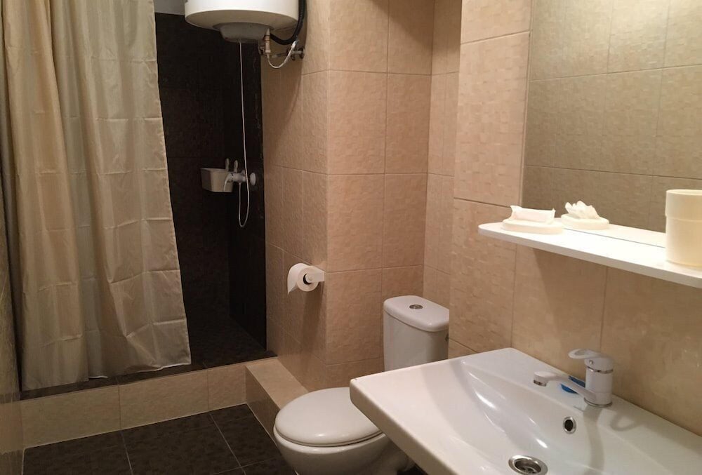 Classic Quadruple Room photo 3