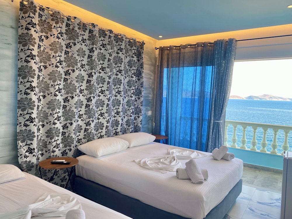 Triple Room, Sea View photo 2