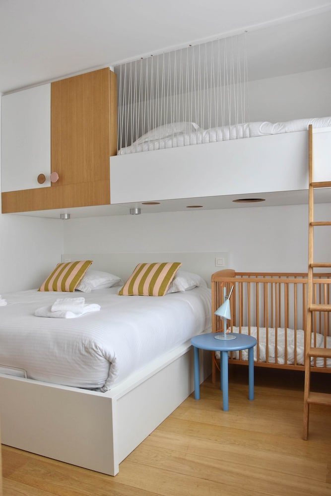 Stylish Family Apartment Near the Sea at Beau Rivage, Photo 10