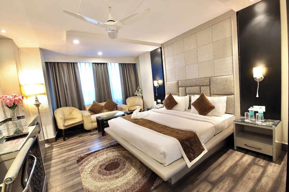 Deluxe Room, City View photo 1