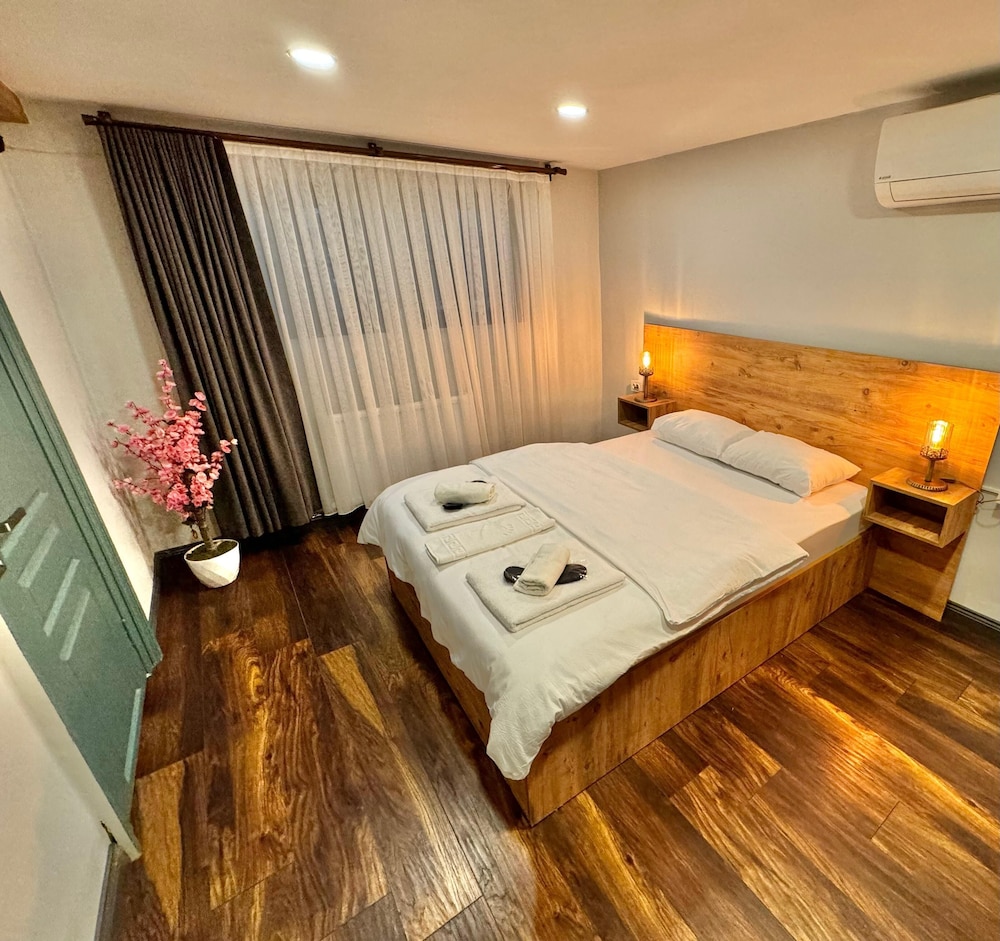 Standard Double Room photo 3