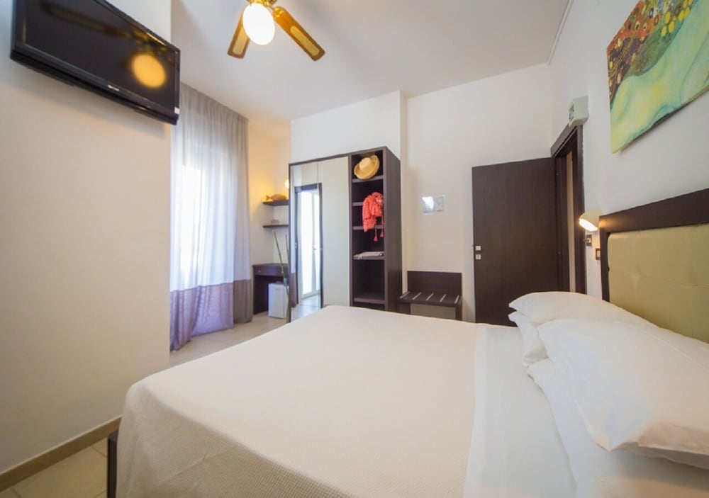 Superior Quadruple Room, Balcony, Sea View