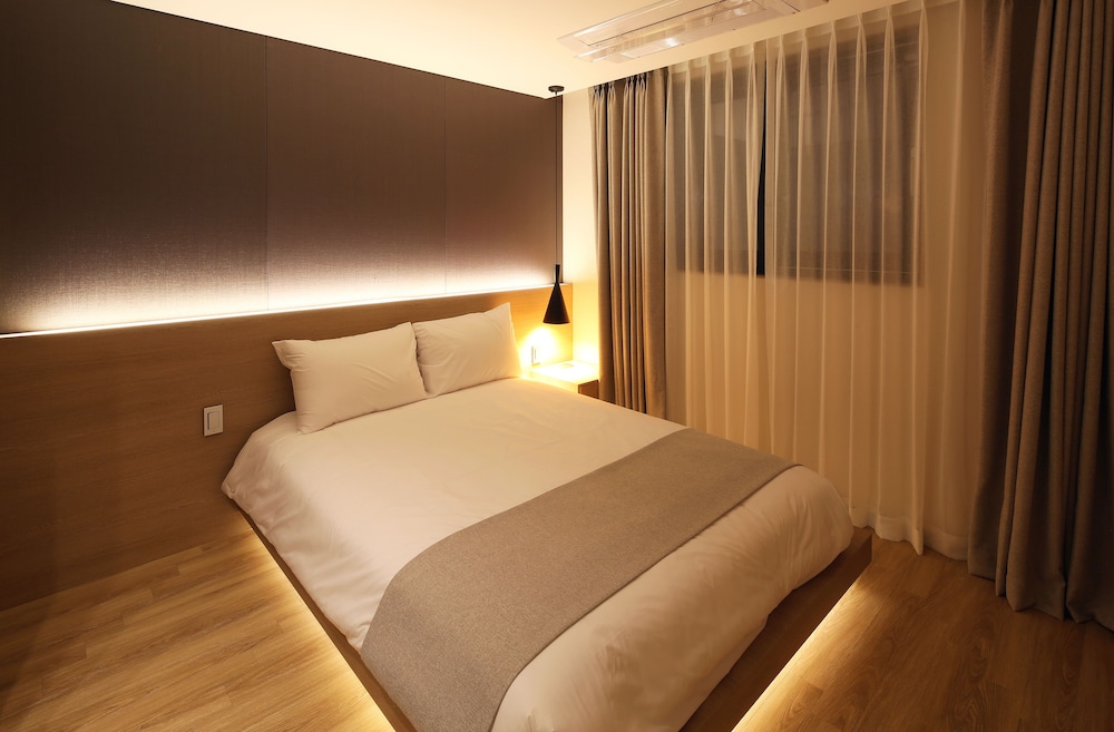 Room (26 PY) photo 2