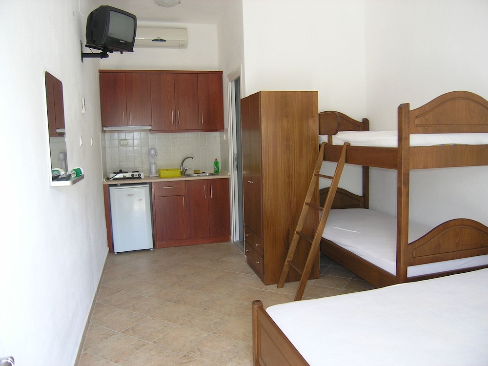 Apartment, Ground Floor photo 3
