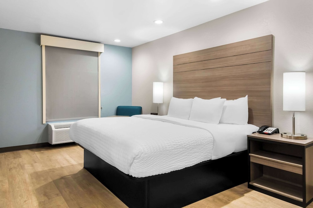 Room, 1 Queen Bed, Non Smoking photo 1