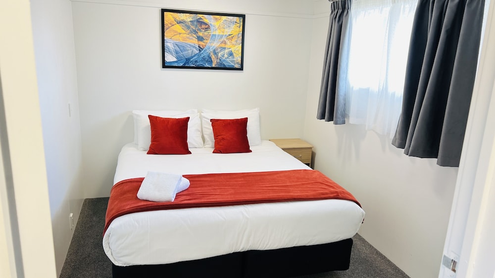 One Bedroom Unit photo 1