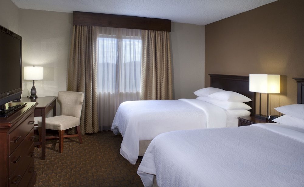Suite, 2 Double Beds (2 Rooms) - Photo 2