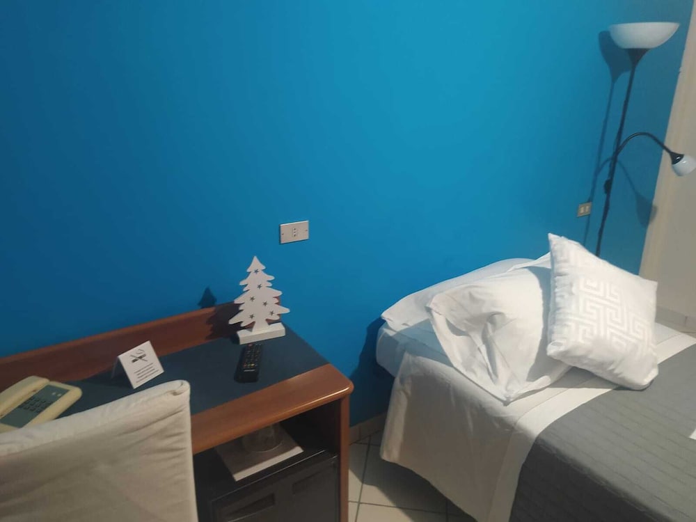 Single Room photo 1
