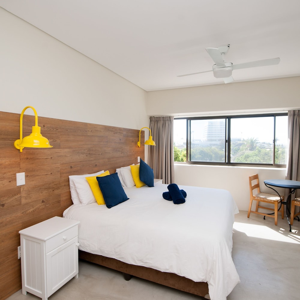 Self-Catering En-Suite (Ebony) photo 1
