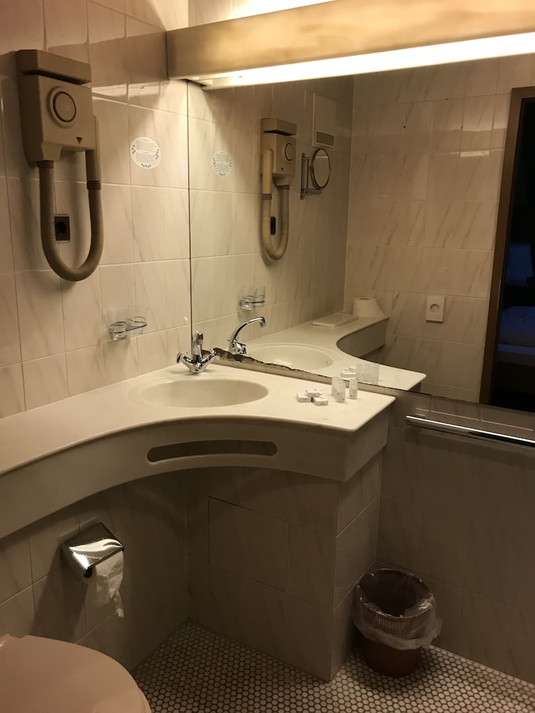 Double Room - Photo 10