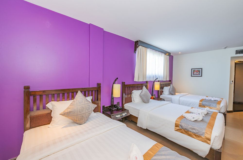 Deluxe Triple Room - Photo 2