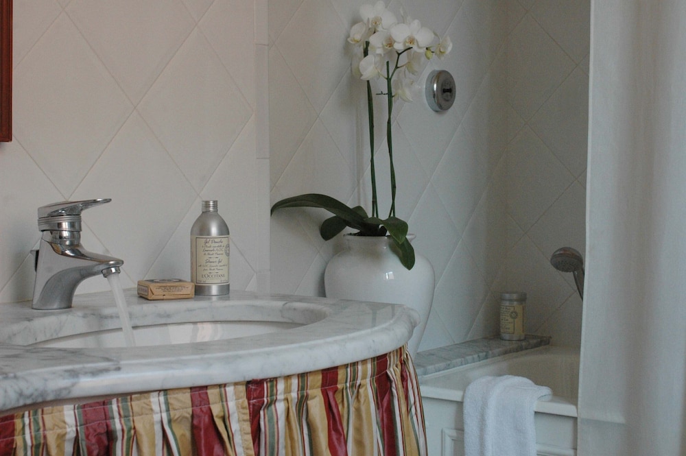 Classic Double Room, Sea View - Photo 7